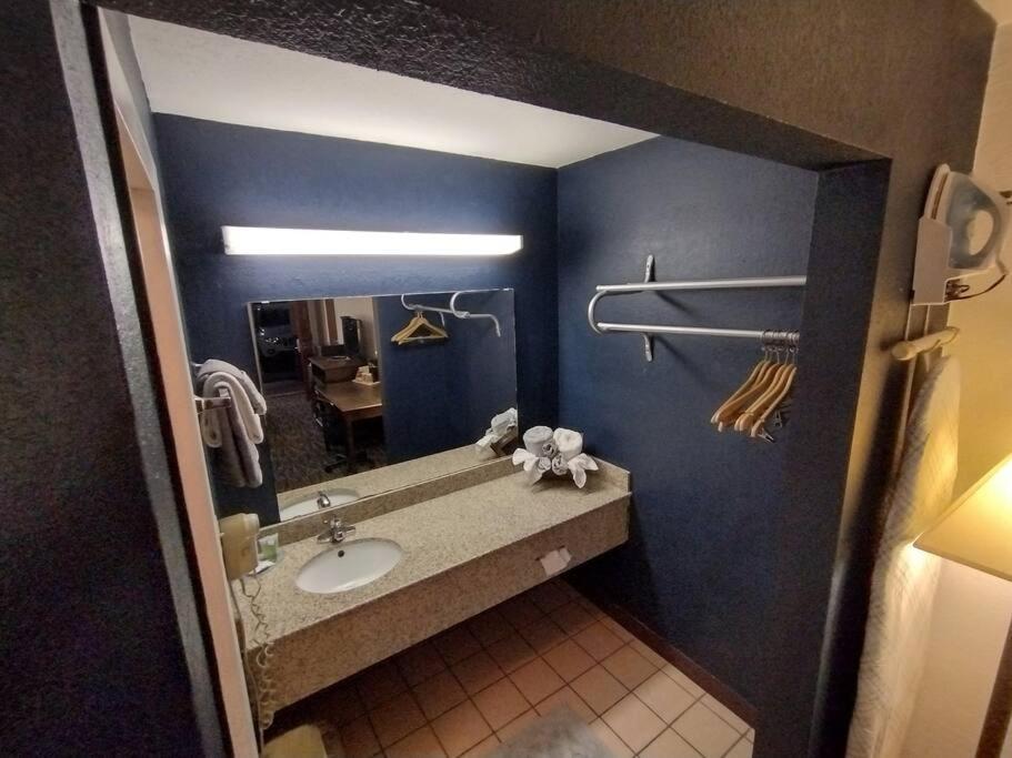 Osu 2 Queen Beds Hotel Room 117 Wi-Fi Stillwater Exterior foto